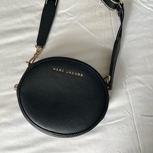 Marc Jacobs double zipper with sport strap cross body